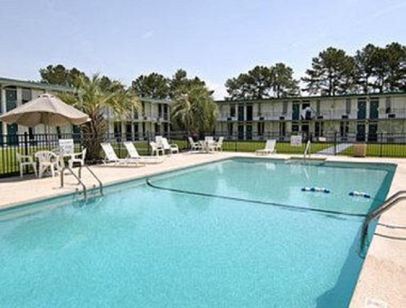 Super 8 By Wyndham Florence Sc I-95 North - Hwy 76 Konforlar fotoğraf